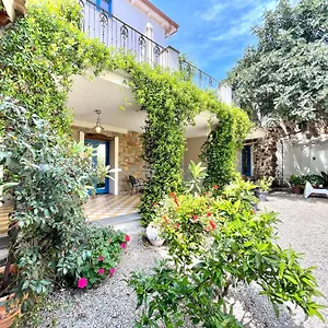  Ferienhaus Il Carrubo &